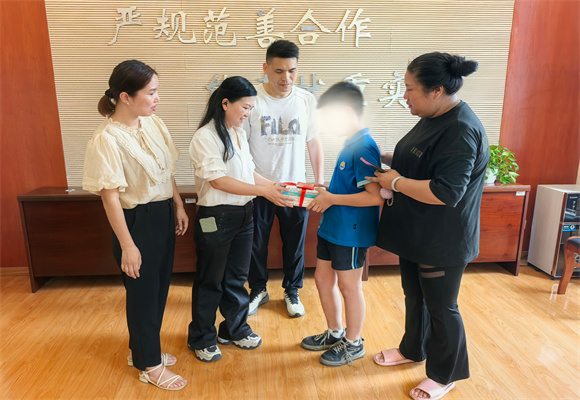 cf80f29d62ee283ea57e7ff7952a0c35.jpg